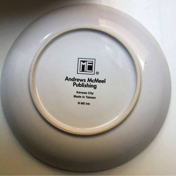 Mary Engelbreit Holiday Cup & Saucer - Picture 7 of 9